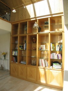 Fabrication et pose de boiseries, bibliothèques, cuisines traditionnelles et contemporaines