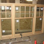 un ouvrant entre deux fixes